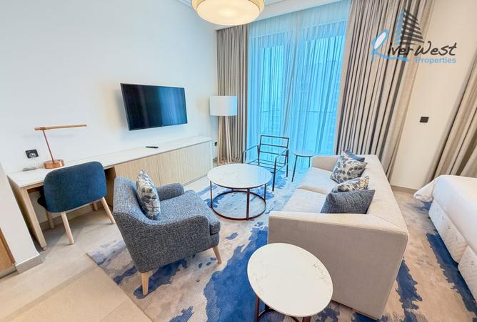 989157 - Property Image 2