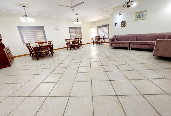 963976 - Property Main Image