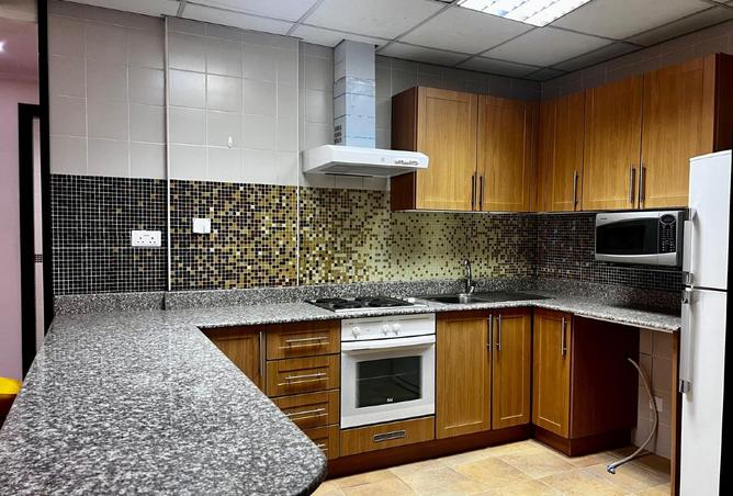 981586 - Property Image 2