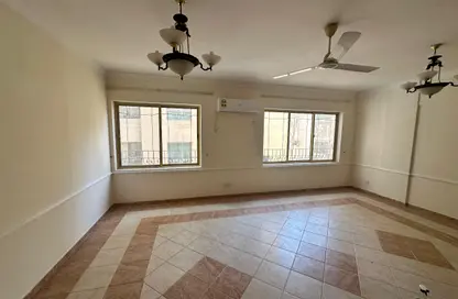Apartment - 2 Bedrooms - 2 Bathrooms for rent in Mahooz - Manama - Capital Governorate