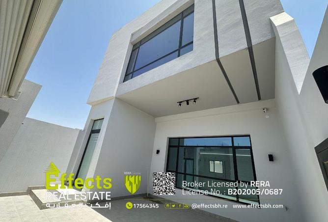 954422 - Property Image 2