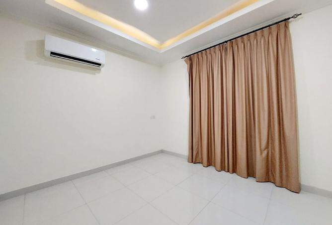 977388 - Property Image 2