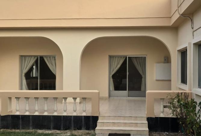 965391 - Property Image 2