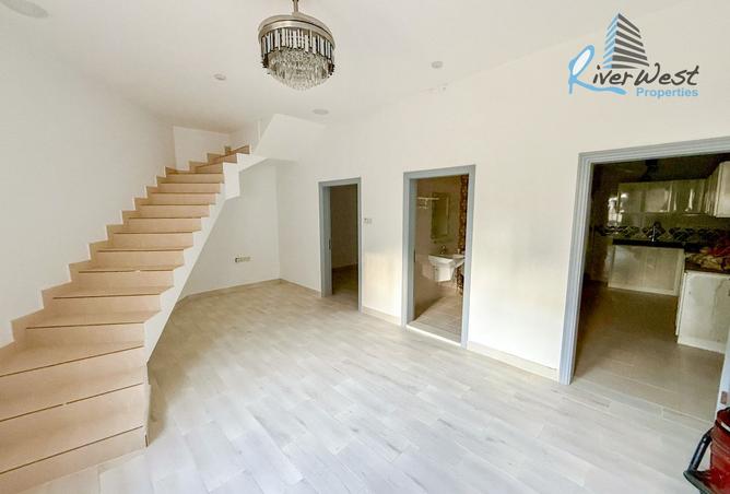 984257 - Property Image 2