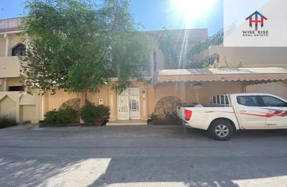 فيلا - 5 غرف نوم - 4 حمامات للايجار في الزنج - المنامة - محافظة العاصمة