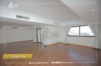 Apartment - 2 Bedrooms - 3 Bathrooms for rent in Um Al Hasam - Manama - Capital Governorate