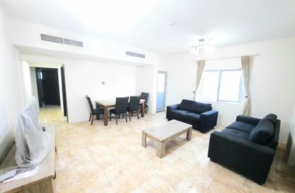Apartment - 2 Bedrooms - 2 Bathrooms for rent in Al Juffair - Capital Governorate