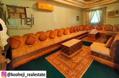 Villa - 3 Bedrooms - 3 Bathrooms for sale in Isa Town - Central Governorate