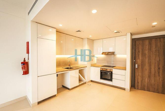 951193 - Property Image 2