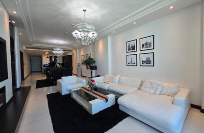 Apartment - 3 Bedrooms - 3 Bathrooms for rent in Al Juffair - Capital Governorate
