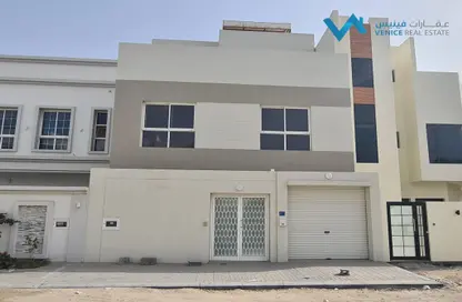 Villa - 4 Bedrooms - 6 Bathrooms for sale in Bani Jamra - Northern Governorate