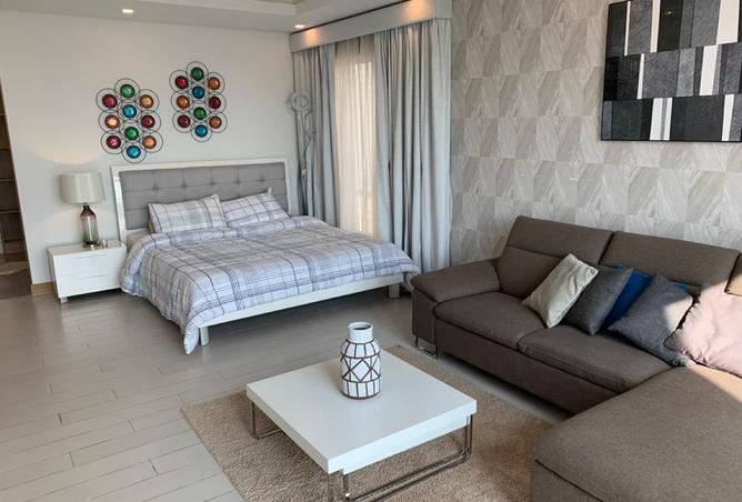 958652 - Property Image 2