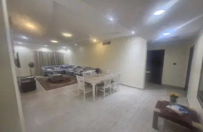 Apartment - 2 Bedrooms - 3 Bathrooms for rent in Busaiteen - Muharraq Governorate