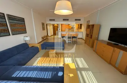 Apartment - 2 Bedrooms - 2 Bathrooms for rent in Al Juffair - Capital Governorate