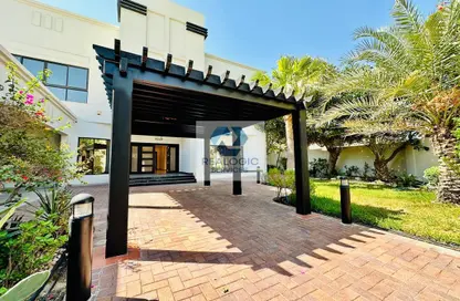 Villa - 5 Bedrooms - 6 Bathrooms for sale in Saar - Northern Governorate