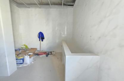 Labor Camp - Studio - 7+ Bathrooms for rent in Tubli - Central Governorate