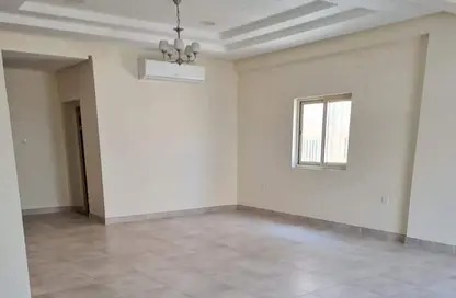 Empty Room image for: Apartment - 3 Bedrooms - 3 Bathrooms for rent in Hidd - Muharraq Governorate, Image 1