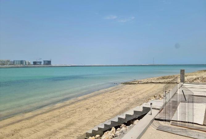 943101 - Property Image 2