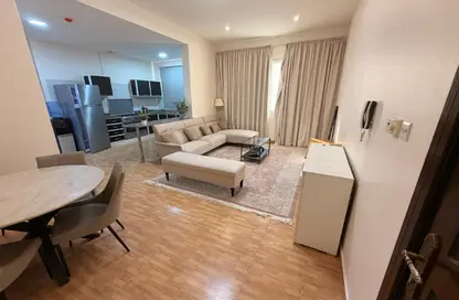 Apartment - 2 Bedrooms - 2 Bathrooms for rent in Janabiya - Northern Governorate