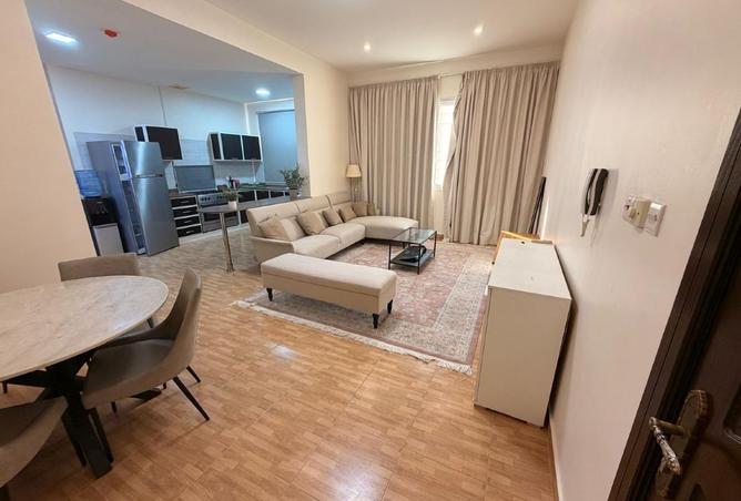 988205 - Property Main Image