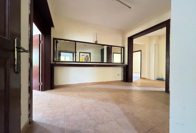 956946 - Property Image 2