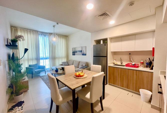 989608 - Property Image 2