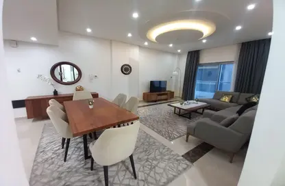 Apartment - 2 Bedrooms - 3 Bathrooms for rent in Al Juffair - Capital Governorate