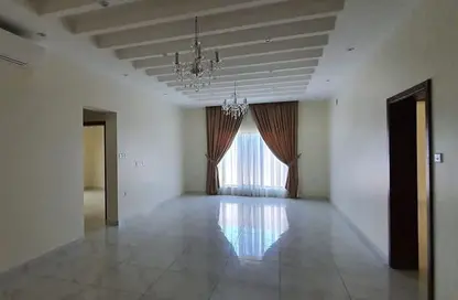 Apartment - 2 Bedrooms - 2 Bathrooms for rent in Hidd - Muharraq Governorate