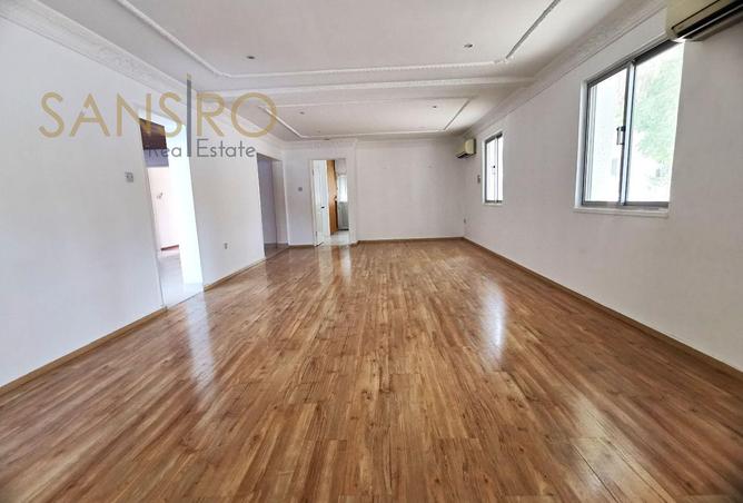 982574 - Property Image 3