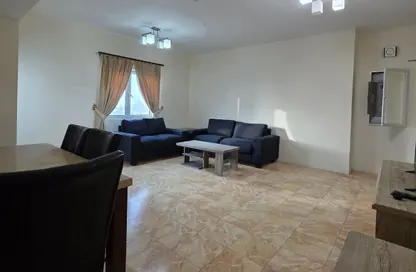 Apartment - 1 Bedroom - 1 Bathroom for rent in Al Juffair - Capital Governorate