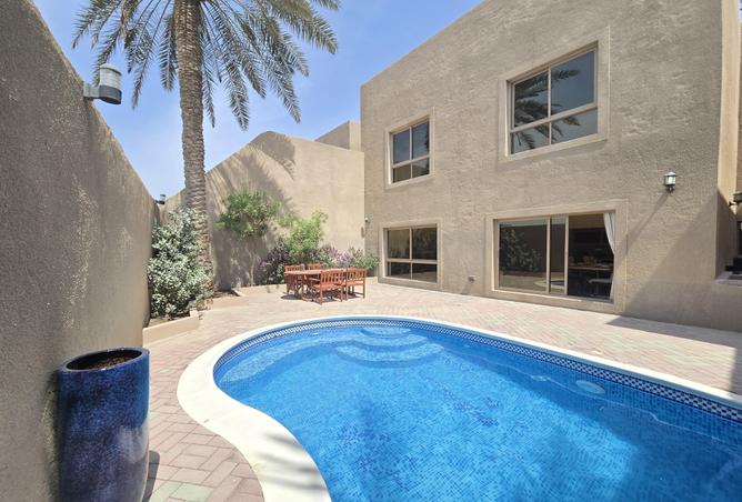 924631 - Property Image 2