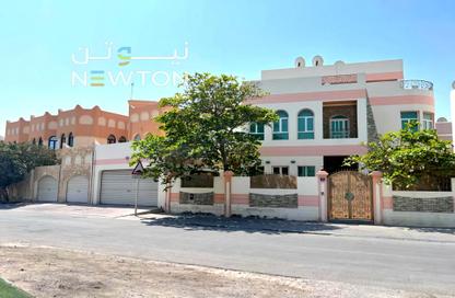 Villa - 4 Bedrooms - 5 Bathrooms for rent in Hidd - Muharraq Governorate