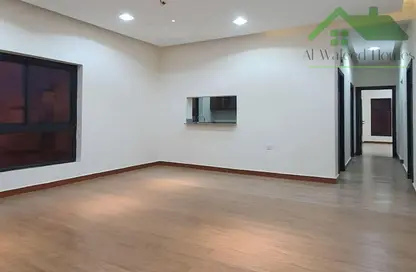 Apartment - 2 Bedrooms - 2 Bathrooms for rent in Galali - Muharraq Governorate