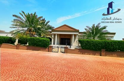Villa - 4 Bedrooms - 5 Bathrooms for rent in Al Jasra - Northern Governorate