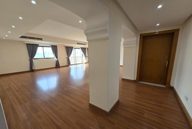 853908 - Property Image 2