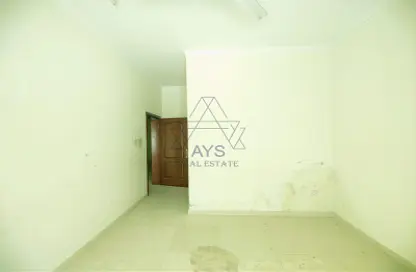 Apartment - Studio - 2 Bathrooms for rent in Muharraq - Muharraq Governorate