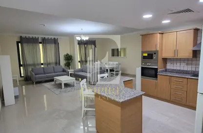 Apartment - 2 Bedrooms - 2 Bathrooms for rent in Sanabis - Manama - Capital Governorate