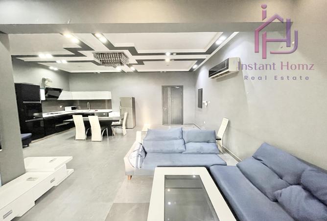 983818 - Property Image 2