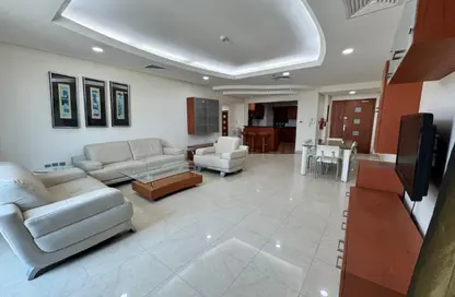 Apartment - 4 Bedrooms - 4 Bathrooms for rent in Al Juffair - Capital Governorate