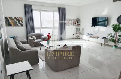 Apartment - 3 Bedrooms - 3 Bathrooms for rent in Hidd - Muharraq Governorate