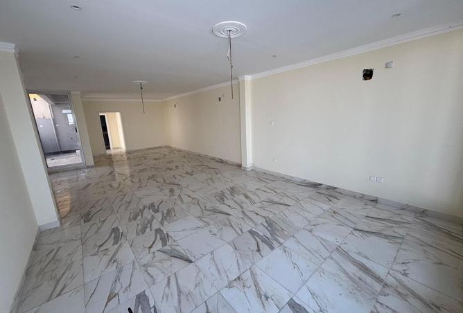 977551 - Property Image 2