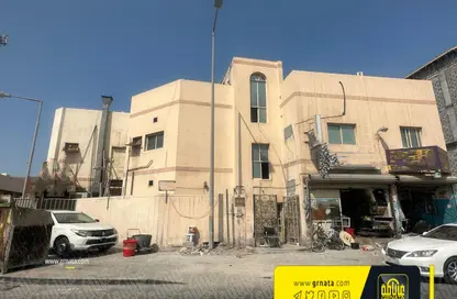 عمارة بالكامل - استوديو - 8 حمامات للبيع في سلماباد - المحافظة الوسطى