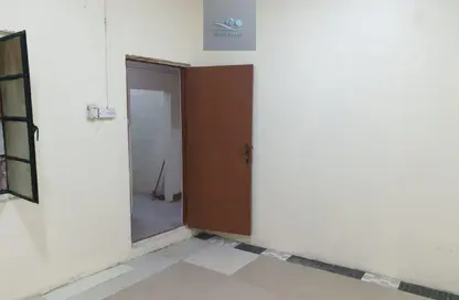Staff Accommodation - Studio - 2 Bathrooms for rent in Sitra - Central Governorate