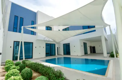 Pool image for: Villa - 4 Bedrooms - 4 Bathrooms for rent in Riffa Al Sharqi - Riffa - Southern Governorate, Image 1