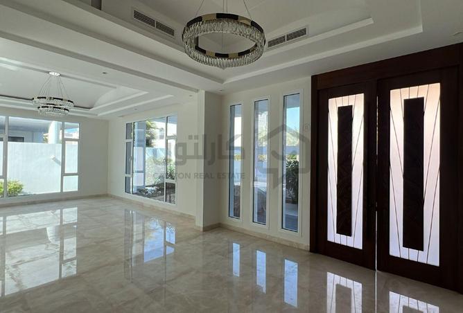 954105 - Property Image 3