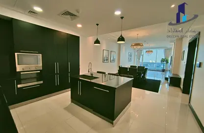 Apartment - 3 Bedrooms - 4 Bathrooms for rent in Al Juffair - Capital Governorate