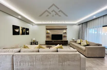 Villa - 4 Bedrooms - 5 Bathrooms for rent in Al Juffair - Capital Governorate