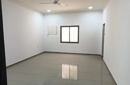 شقة - 2 غرف نوم - 2 حمامات للايجار في توبلي - المحافظة الوسطى