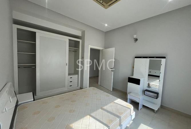 975797 - Property Image 2