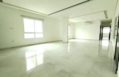 Apartment - 3 Bedrooms - 4 Bathrooms for rent in Hidd - Muharraq Governorate Apartment - 3 Bedrooms - 4 Bathrooms for rent in Hidd - Muharraq Governorate